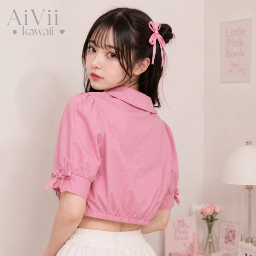 AiVii Amour Heart Crop Top